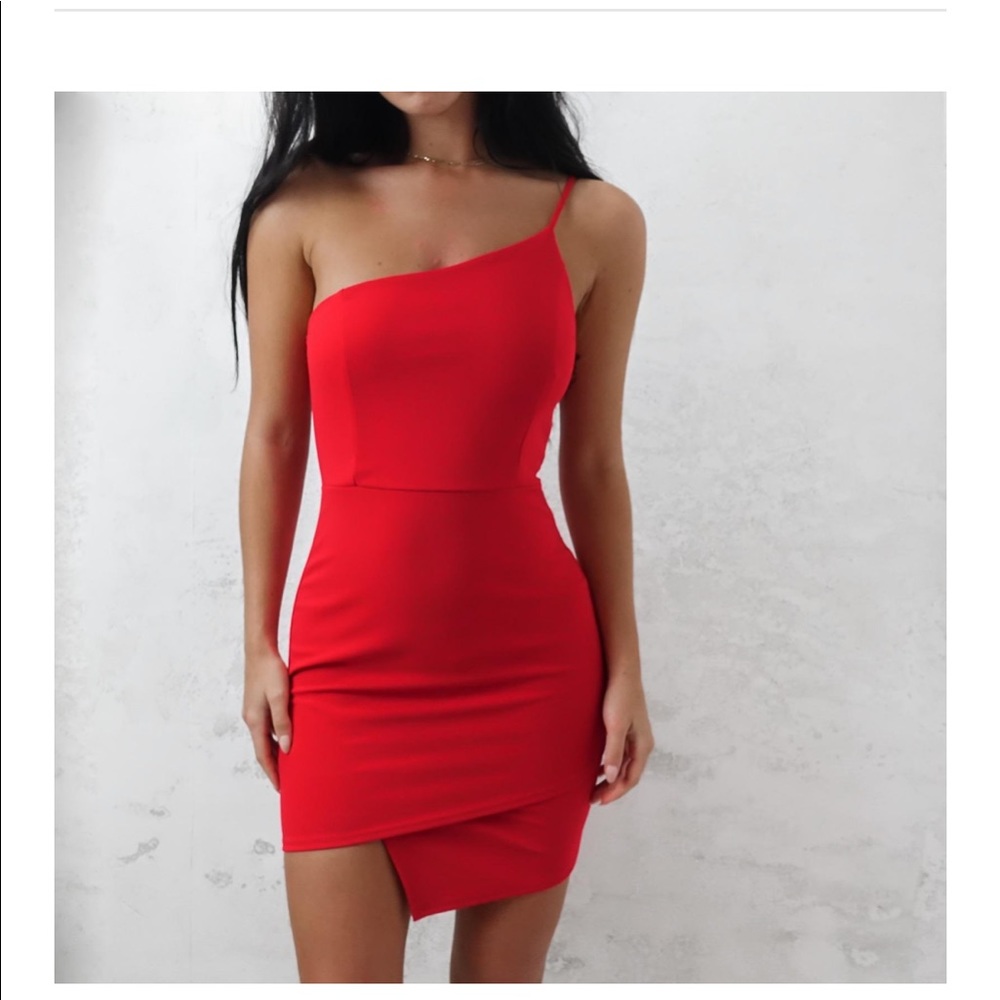Asymmetrical red strap going out dress